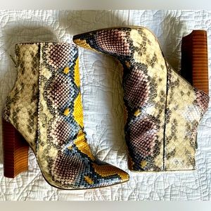 NWT/NBW Multi-Color Snakeskin Booties